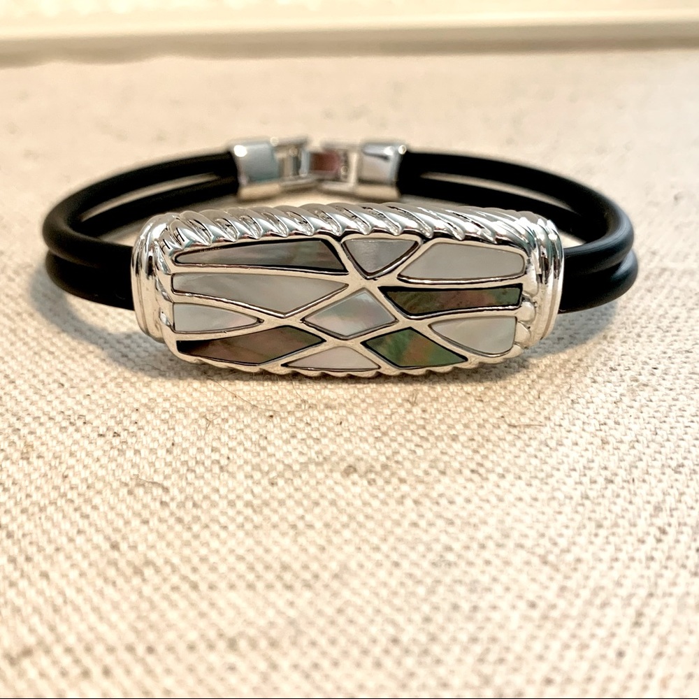 Lia Sophia Silvertone abalone/mother pearl bracelet with double black band 7 in